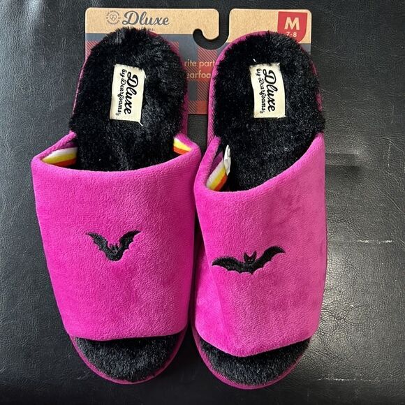 𝅺BAT Memory Foam Bright Plum Slippers - Picture 1 of 8